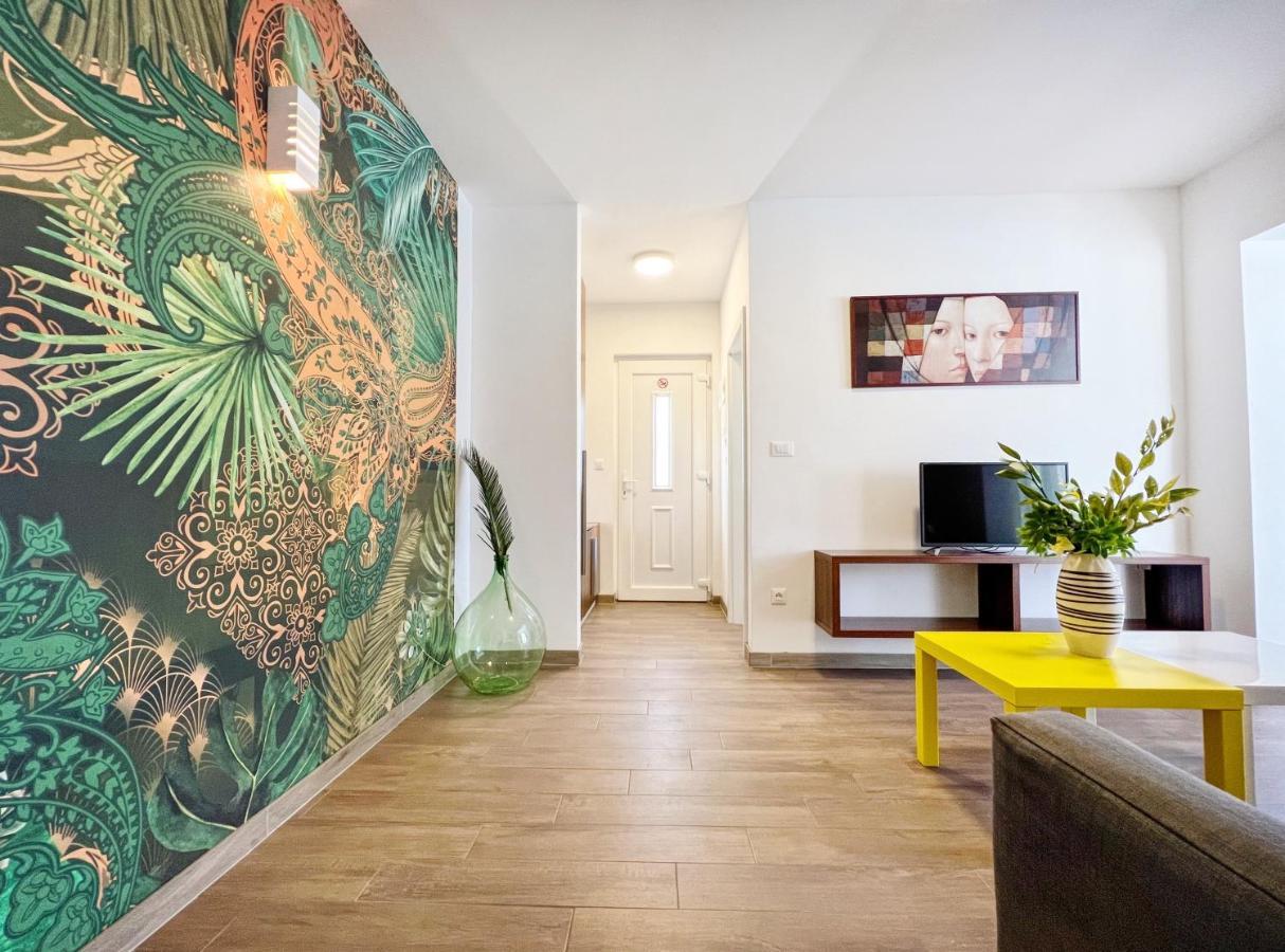 Apartments Teodora Maria Novigrad Istria المظهر الخارجي الصورة