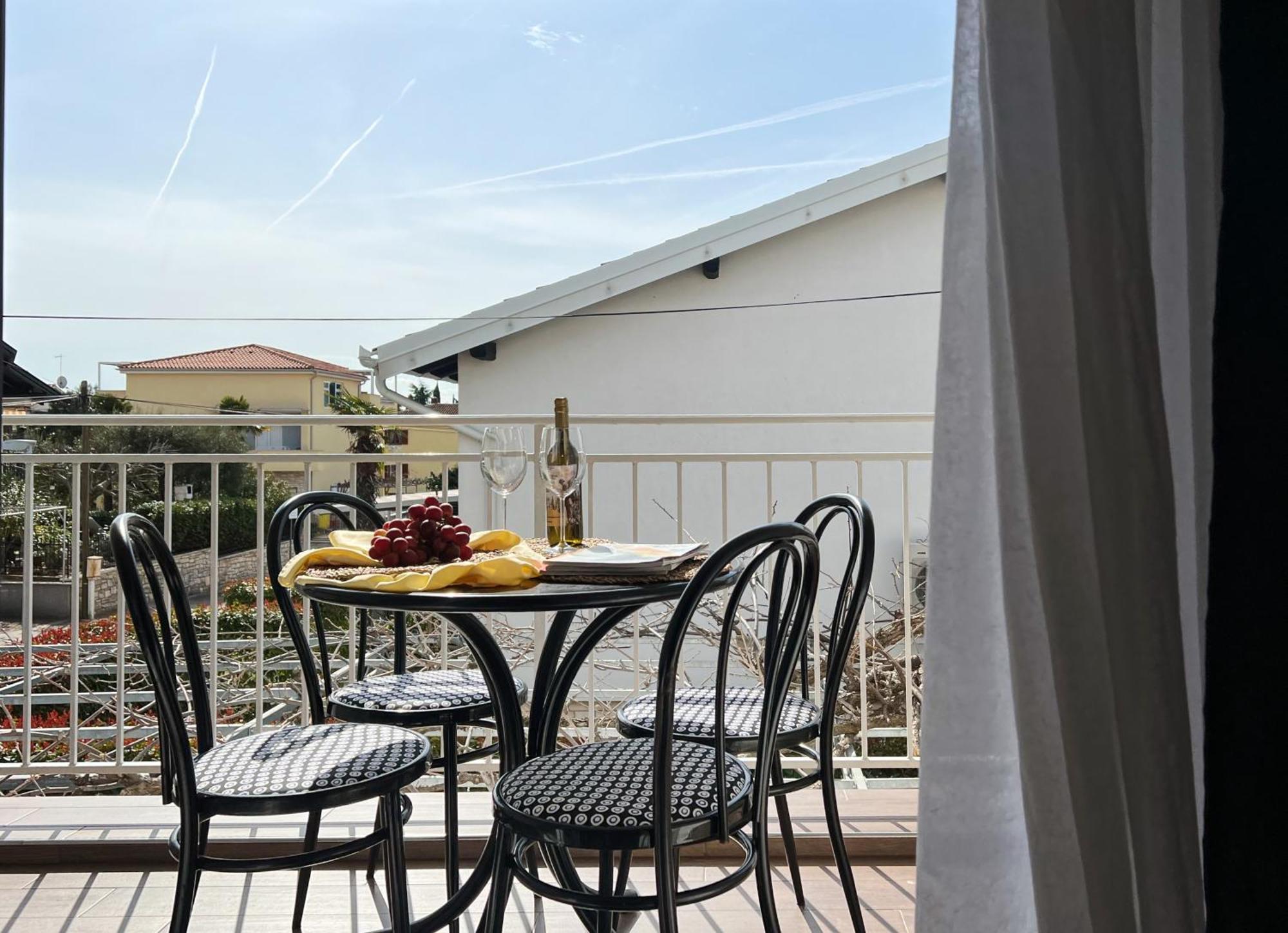Apartments Teodora Maria Novigrad Istria المظهر الخارجي الصورة